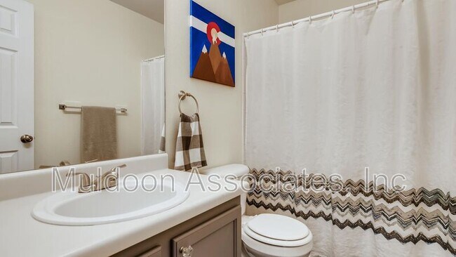 Building Photo - 4844 Little London Dr