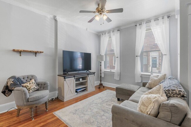 Building Photo - 2992 Tilton St