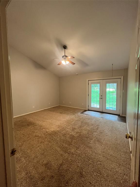 Building Photo - 2107 Greentree Dr
