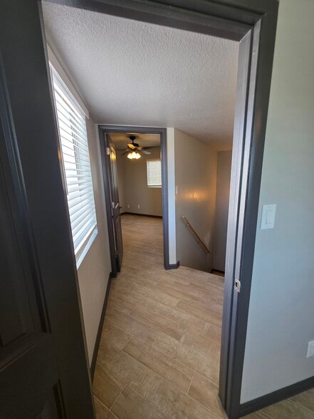 Building Photo - 1749 E Pepper Cir