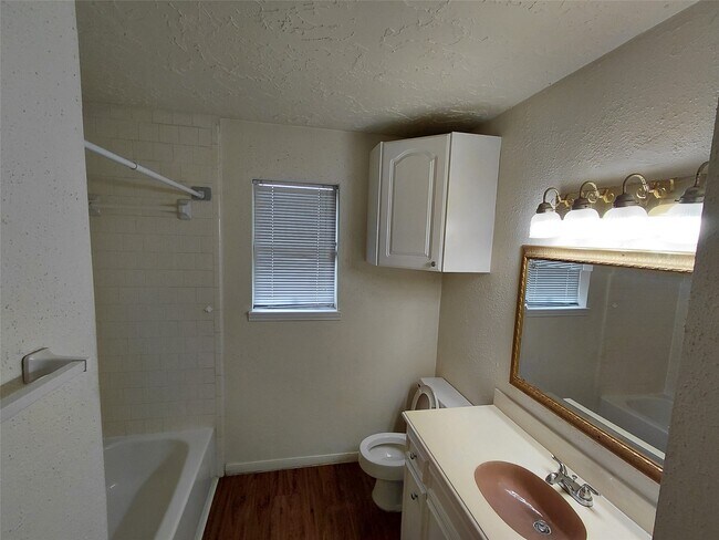 Building Photo - 3203 Mourning Dove Dr