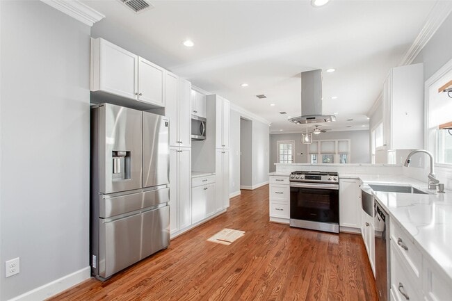 Building Photo - 5327 Worth St