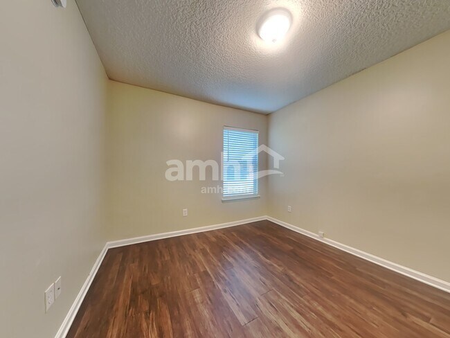 Building Photo - 11525 Jerry Adams Dr