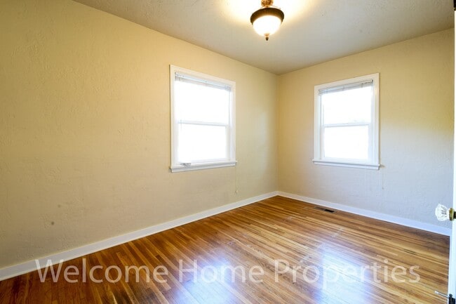 Building Photo - Great 3 Bedroom Home Close to WWU