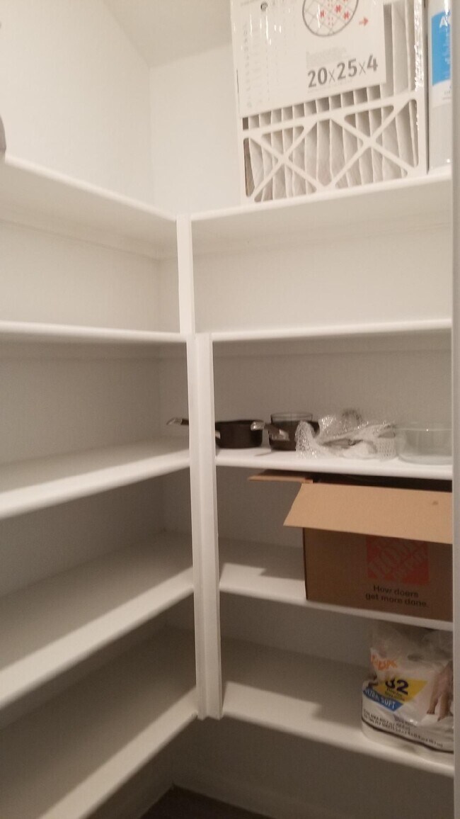 Building Photo - 2700 San Martin Ln