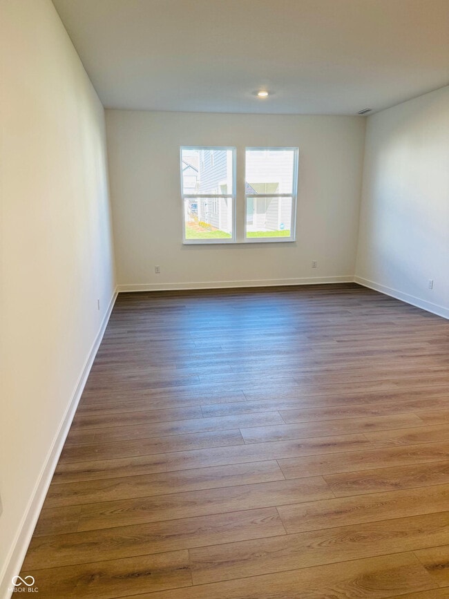 Building Photo - 15174 Swallow Fls Wy