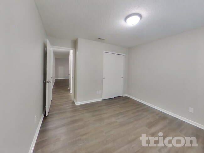 Building Photo - 10818 Wymm Ln