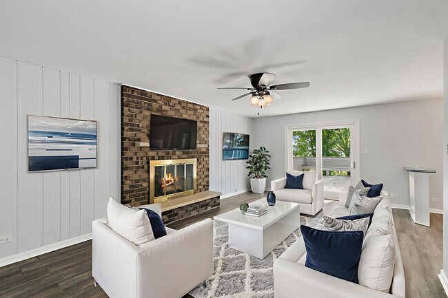 Building Photo - 1126 Tiverton Ct
