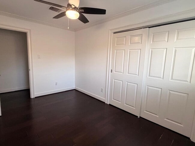 Building Photo - 3815 Redwood Falls Dr