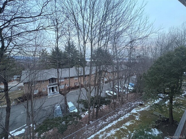 Building Photo - 100 Dowd St