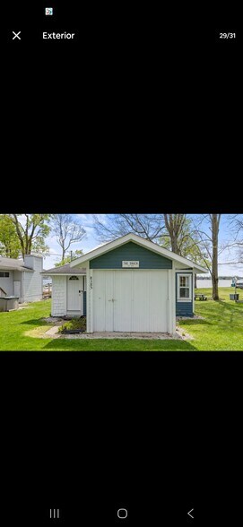 Building Photo - 8385 E Wade Ln