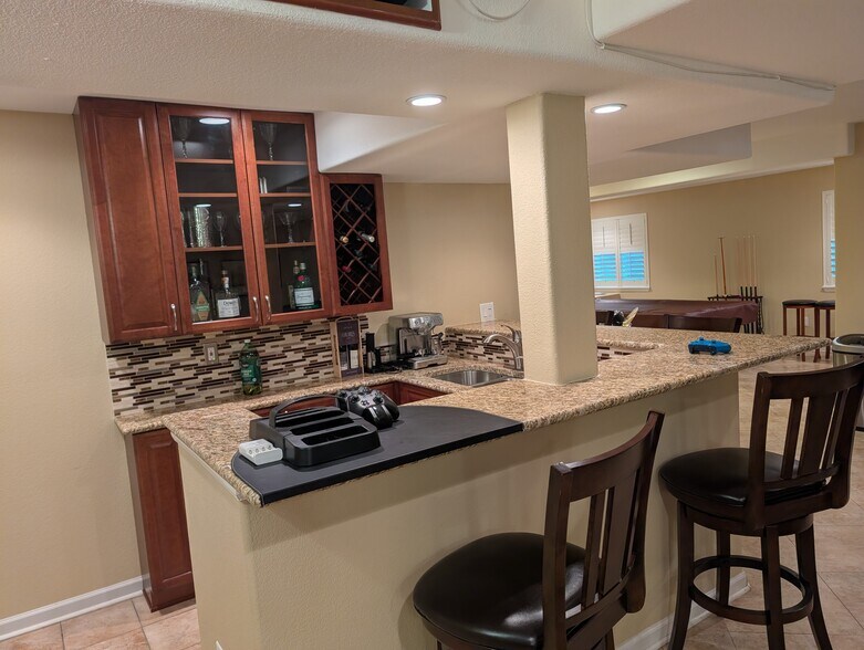 Building Photo - 12216 S Great Plain Way