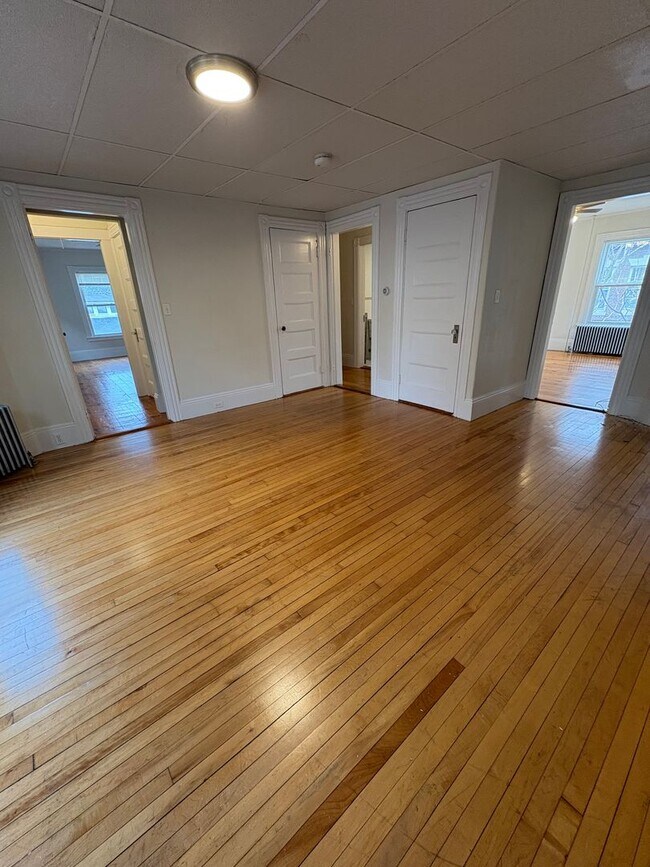 Building Photo - 17 Essex St