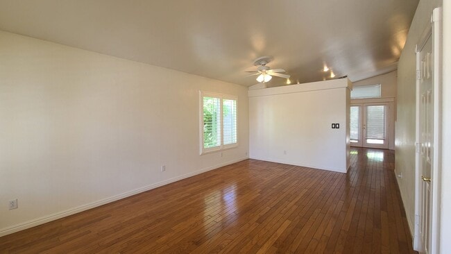 Building Photo - 1413 Iron Springs Dr