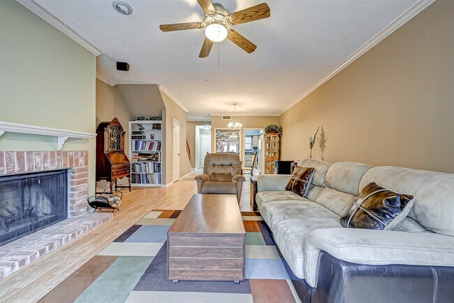 Building Photo - 5976 Woodway Place Ct