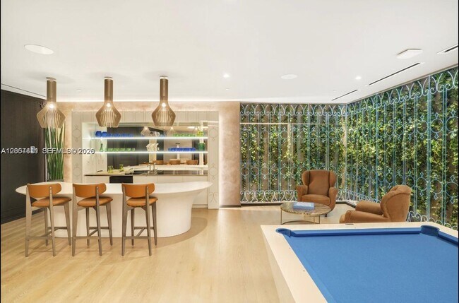 Building Photo - 1000 Brickell Plaza