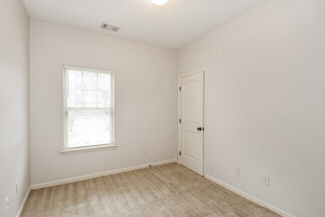 Building Photo - 766 Helm Ln NW