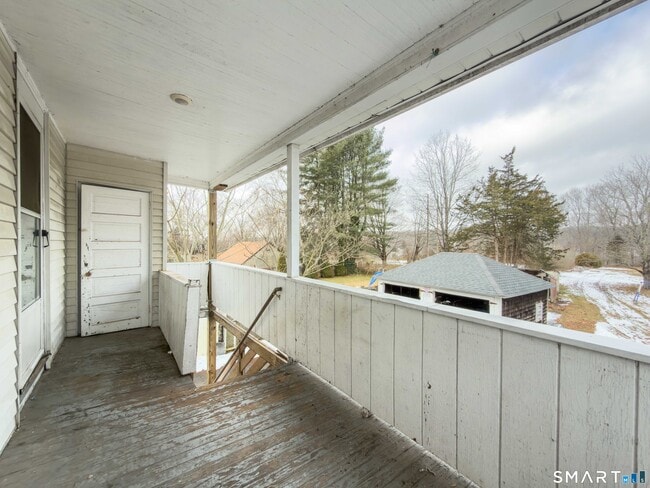 Building Photo - 72 Roosevelt Ave