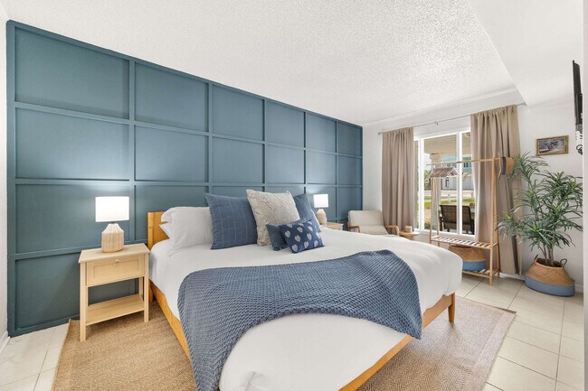 Building Photo - 108 Zamora St