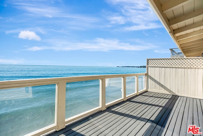 Building Photo - 25330 Malibu Rd