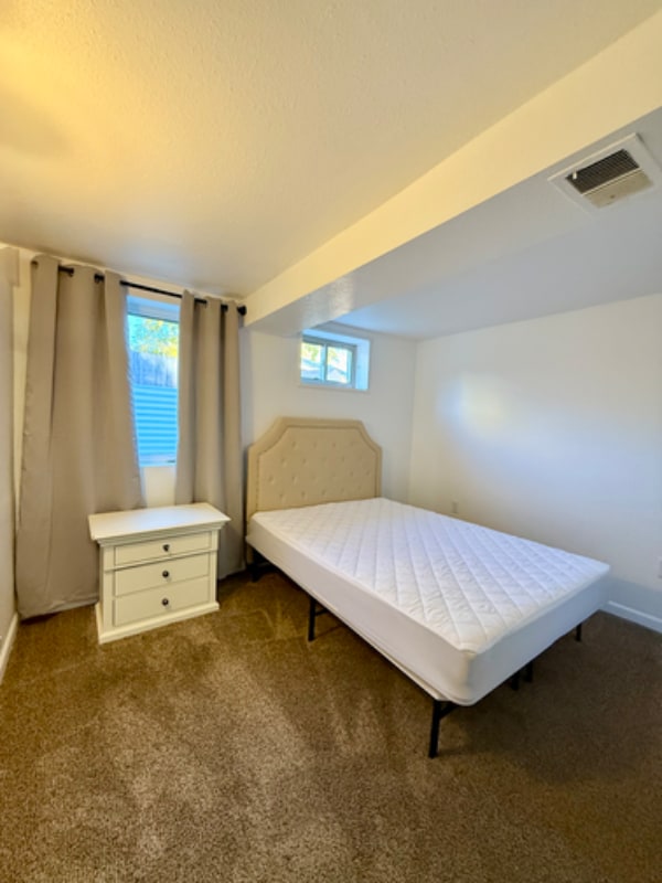 Building Photo - 2708 W 98th Dr