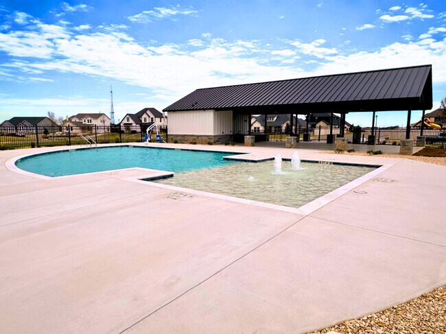 Building Photo - 2308 Paddington Way