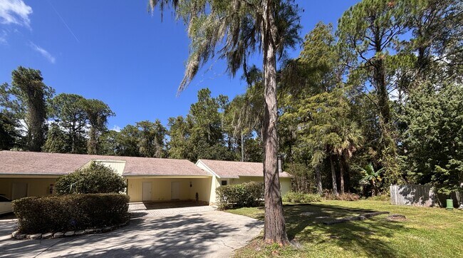 Building Photo - 8075 W Homosassa Trail