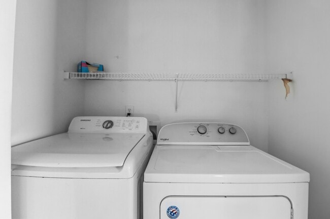 Building Photo - 1213 Channelview Dr