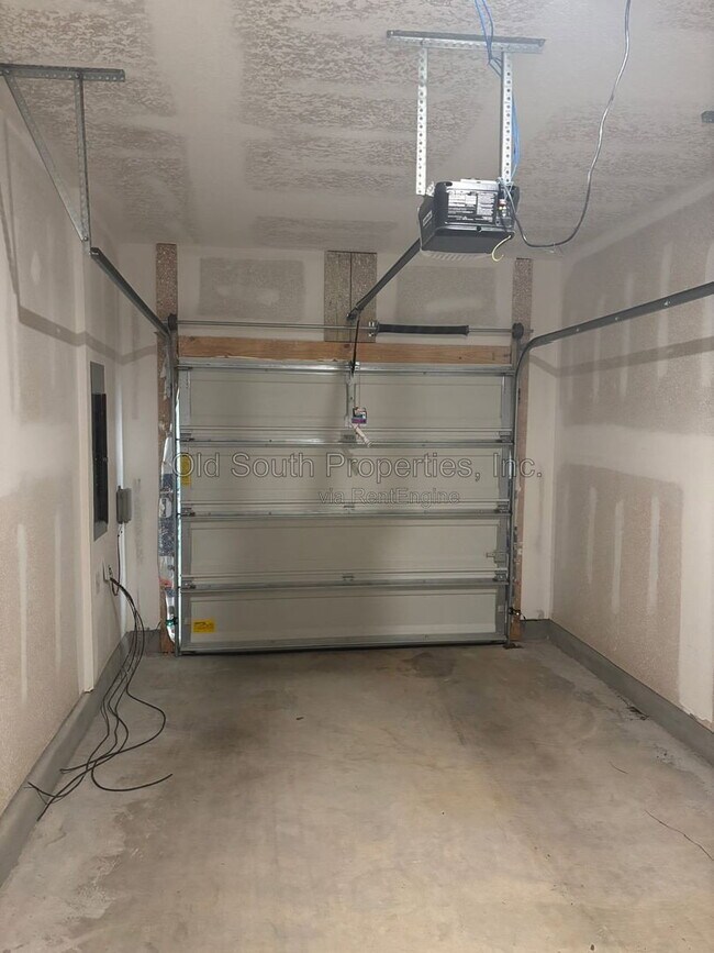 Building Photo - 1202 Fairchild Vlg Dr