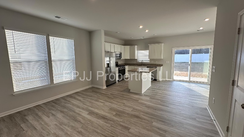 Building Photo - 141 Randwick Ln