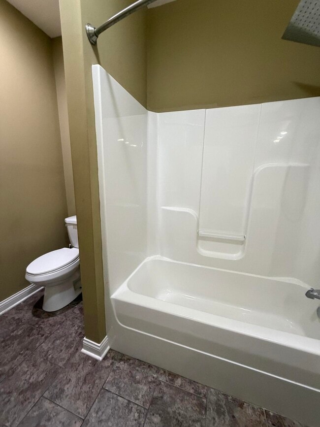 Building Photo - 382 Preston Ave