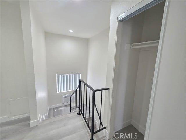 Building Photo - 6911 Woodley Ave