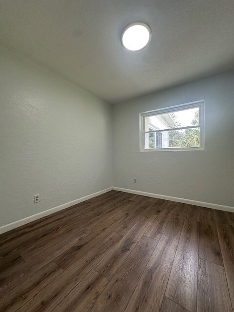Building Photo - 1071 Blake St