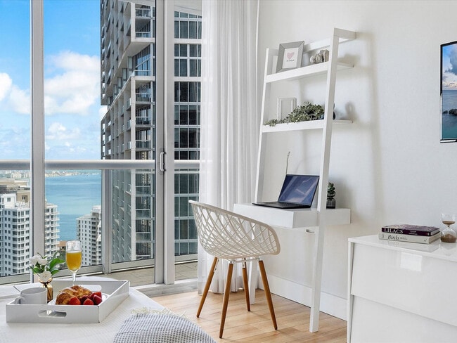 Building Photo - 485 Brickell Ave