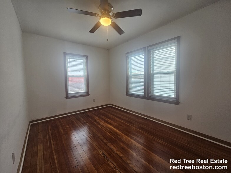 Building Photo - 96 Empire St