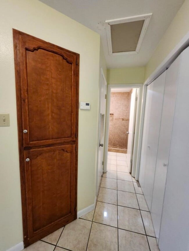 Building Photo - 3005 Reynolds St