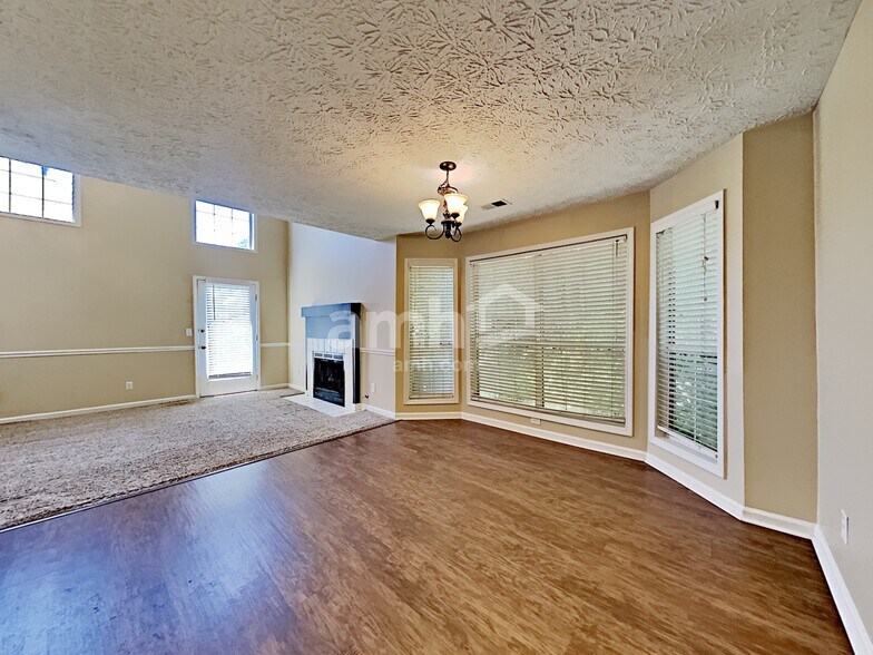 Building Photo - 1082 Britley Park Ln