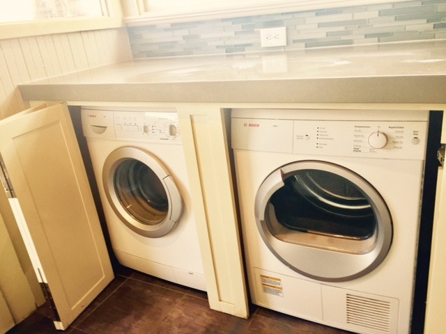 Laundry - 1439 Cabrillo Ave