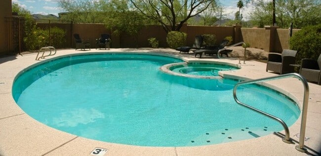 Building Photo - 3 bedroom 2 Bathroom Rancho Verde Del Rio ...