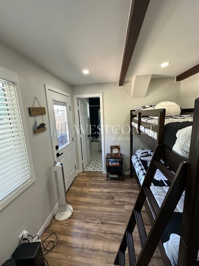 Building Photo - Charming Big Bear Retreat – Cozy 2-Bed Cab...