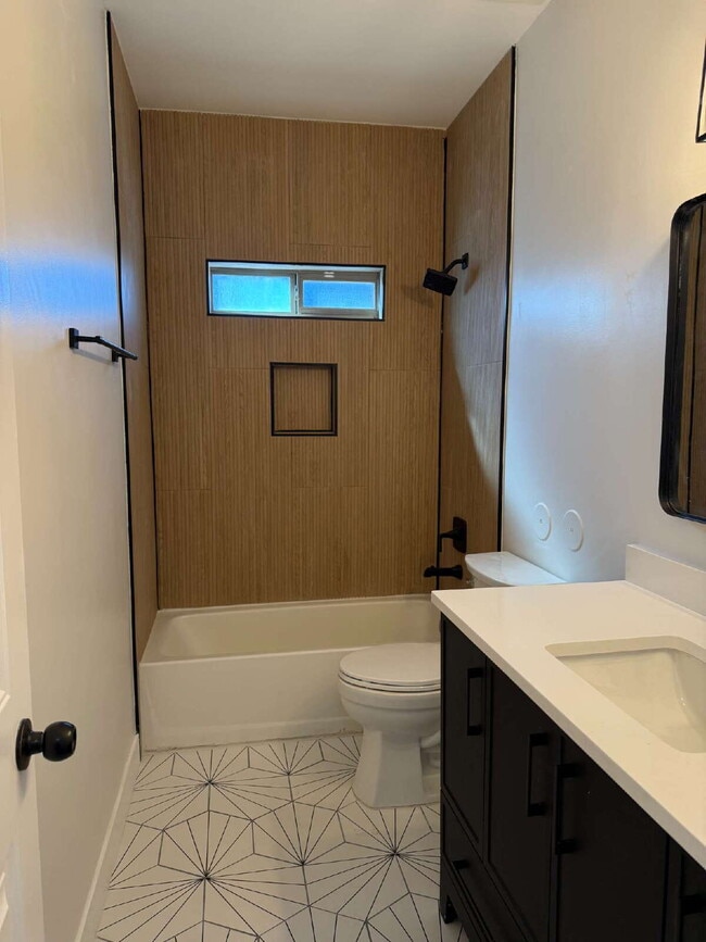 Building Photo - 3045 Woodhead