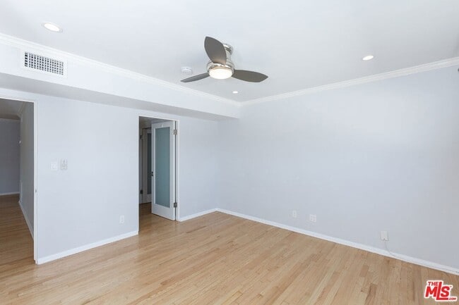 Building Photo - 1539 Laurel Ave