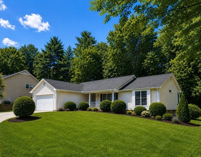 Building Photo - 3BDRM/ 2 BATH Single-level home in Fletcher, Lawn care included, Washer/dryer connection- easy co...