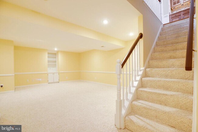 Building Photo - 5105 Claybank Ln
