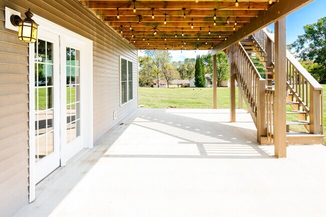 Building Photo - 4442 S Carberry Ct