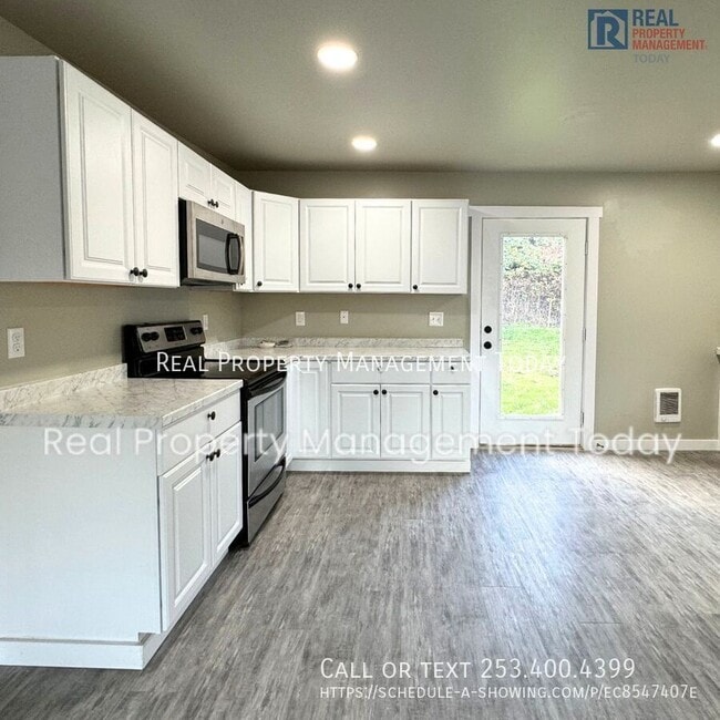 Building Photo - 4614 S Alaska St