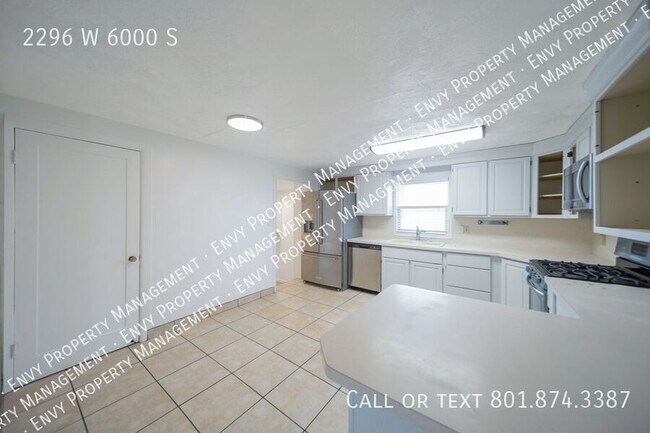 Building Photo - 2296 W 6000 S