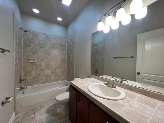 Building Photo - 710 Alta Vista Dr