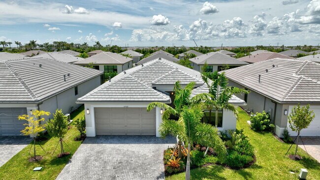 Building Photo - 12522 SW Emerald Estuary Ter