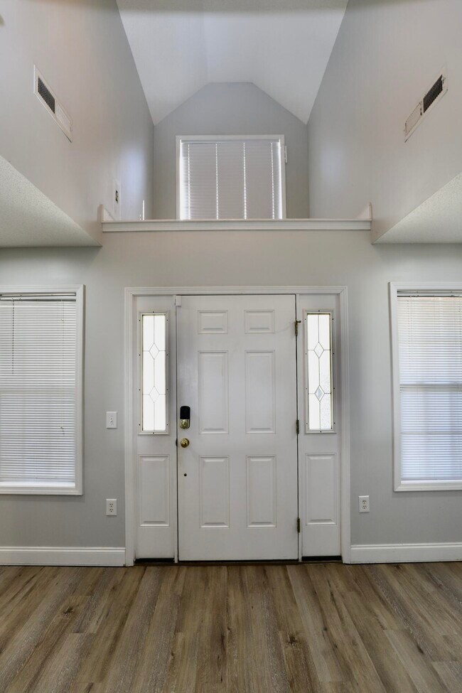 Building Photo - 3245 Arborwood Dr